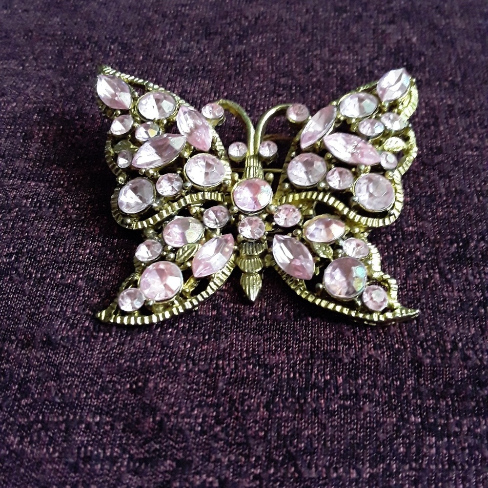 Vintage pink brooch